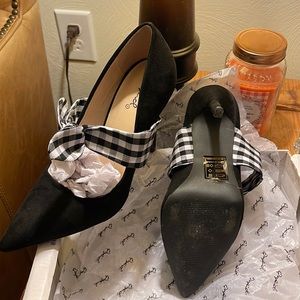 Women’s pumps 7 1/2